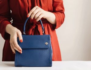 ヴァレクストラのおすすめ買取店と高く売るコツについて